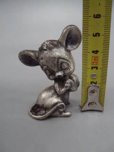 Купити Фигура миниатюра статуэтка Европа мышка металл мышонок с сердечком высота 5,6 см №50
