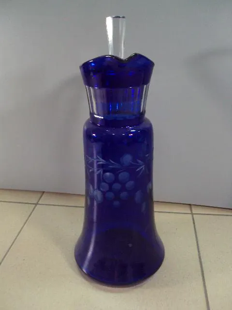 Кувшин графин старый синее стекло виноград высота 30 см, с крышкой 33,5 см №12042 Продаж