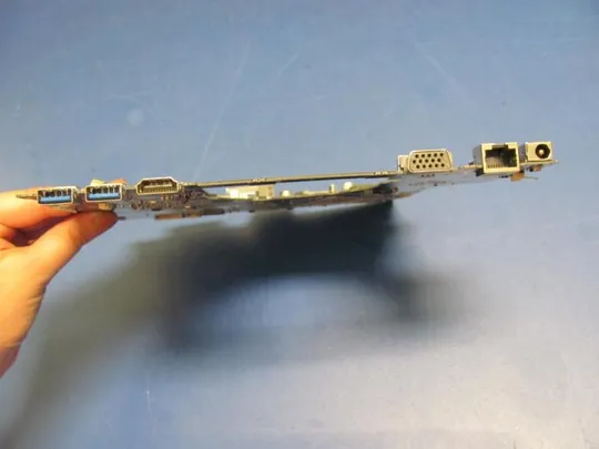 №53-15 материнська плата W540EUMB-0D РОБОЧА для TERRA MOBILE 1529 1220252 оригінал З аукціону