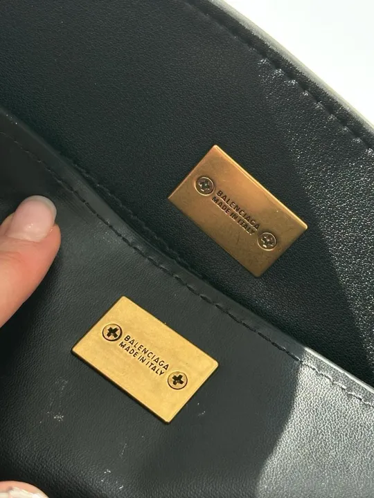 Сумка Balenciaga Rodeo Mini Black/Gold  99755 Характеристики