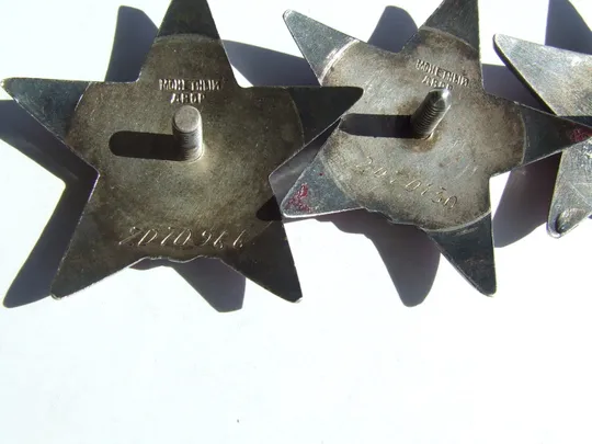 Орден КЗ -3 штуки № 1 817 363. 2 070 966.и 2 070 150 награждения 1945-46 гг. Характеристики