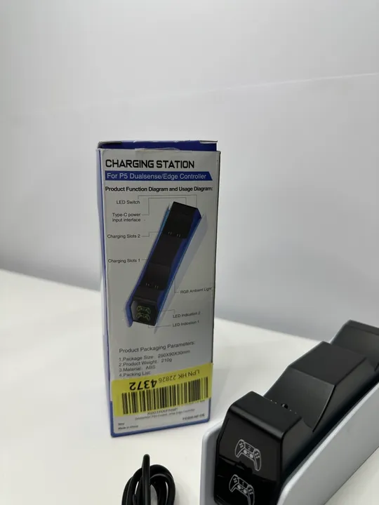 Док станція для джойстика PS5 Charging Station (ящик 25) Продаж