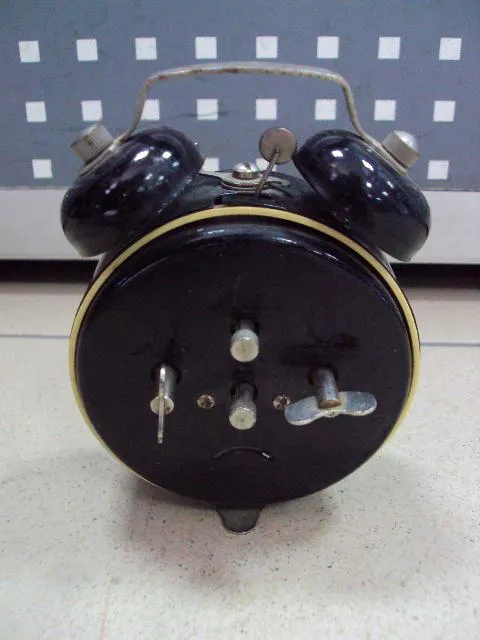 Настольные часы будильник Corsar 4 jewels Корсар 4 камня диаметр 8,8 см №11652 З аукціону