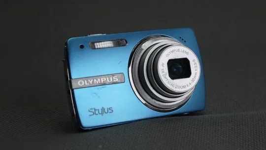 Цифровой фотоаппарат Olympus Stylus 820 8.0Mpix All-Weather camera блакитний Вживане Продаж