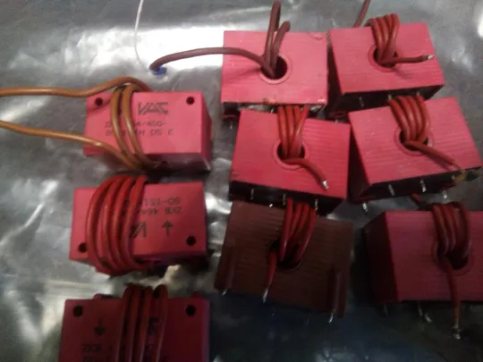 ТРАНСФОРМАТОР СТРУМУ ZKV ВИРОБНИК  VAC Де купити