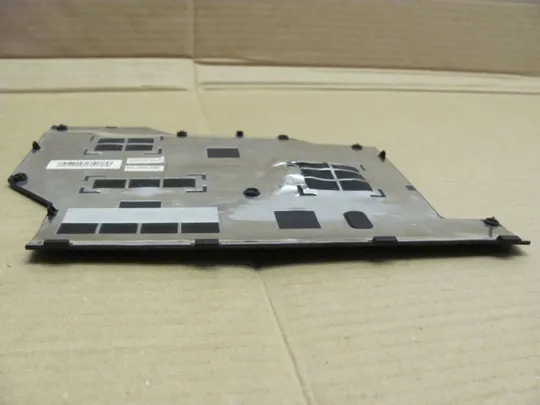 номер0147-6 сервісна кришка,Панель доступу,Кришка доступу 60.4M405.001 для Lenovo IdeaPad Z570 оригінал в Україні