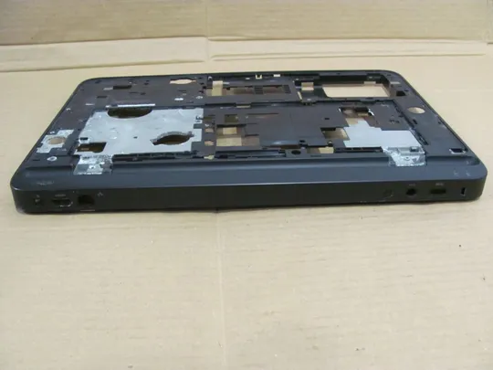 570-1 середня частина корпуса 0PP7MV для Dell XPS 15 L501X L502X P11F оригінал Інтернет-аукціон