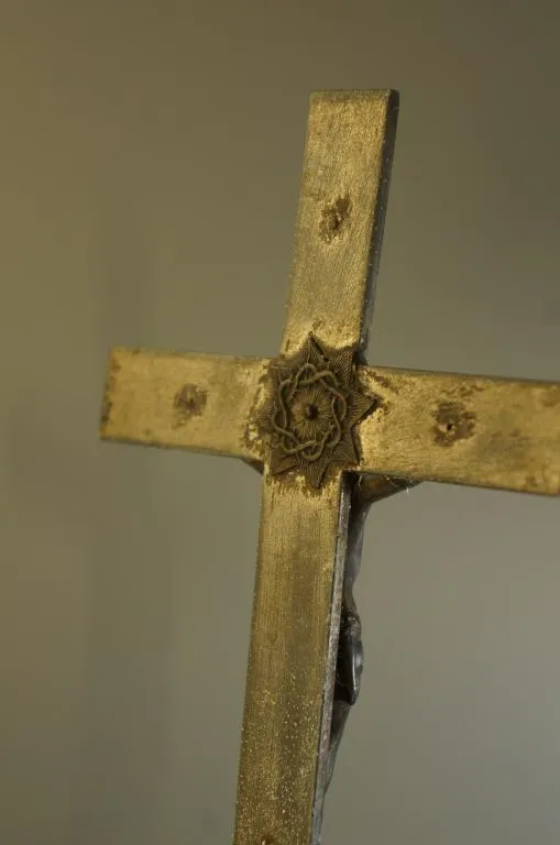 Крест настольный распятие шпиатр высота 31,5 см №10635 Продаж