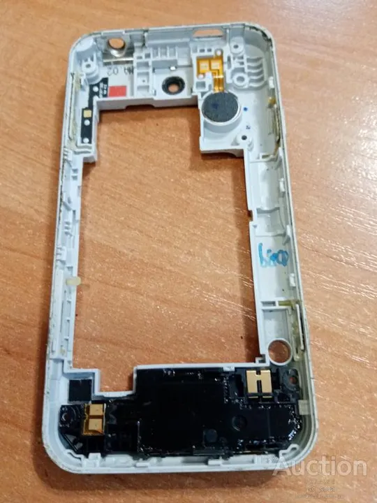 Купити Samsung GT-c6712 задняя часть с пластиковыми кнопками