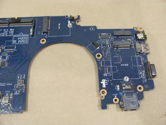 Купити 638-19  материнська плата SR340  i5-7300U DDM70 LA-F401P  для  Dell Latitude E5480 оригінал