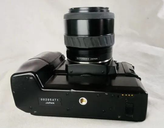 Minolta Maxxum AF 9000 + Minolta AF 35-70/3.5-4.5 Ф49mm + блок AW90 + вспышка Minolta 280PX Продаж