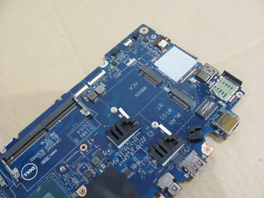 596-15 материнська плата AAZ60 LA-C461P i5-6300U SR2F0 для Dell Latitude E7470 7470 оригінал Інтернет-аукціон