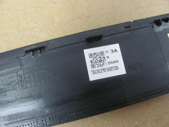 878-9 рамка матриці EAXW3004010   для HP EliteBook ZBOOK 17 G6  оригінал Недорого