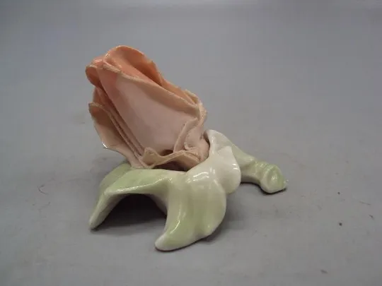 Фигура фарфор статуэтка миниатюра Карл Энс роза цветок розочка Karl Ens 4,1х6 см под реставрацию №36 Ціна