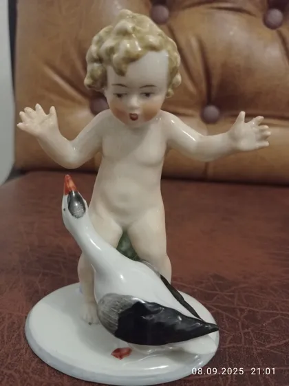 фото, Статуетка Путті