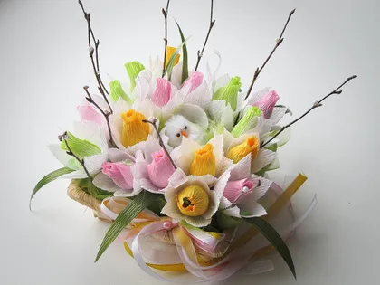 фото, Букет з цукерок Ferrero Rosher Ферреро Роше (19 шт.) паперові нарциси, солодкий пасхальний подарунок