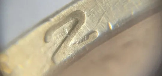 (5129) 1 гривня 2006 гарна викрошка внизу цифри "2" слова "2006" на гурті (1 гривна 2006 брак) З аукціону