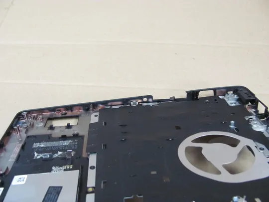 679-30 Кришка панель палмрест тачпад A176U6 для Dell Latitude 5590 Precision 3530 оригінал На торгах