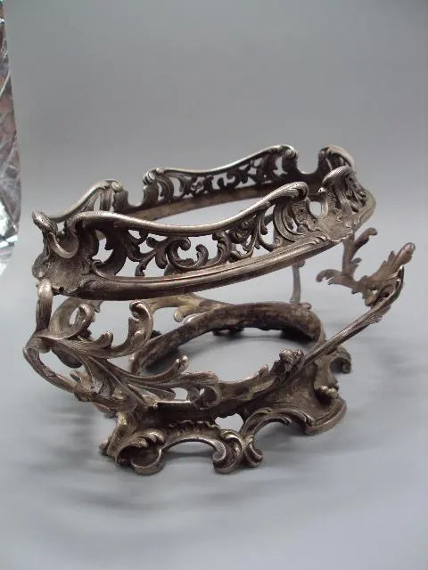 Фруктовница серебро 800 проба вес 1,490 кг размер 15,4х14х15,2х22 см внутр. 21х26 см №13483 Продаж