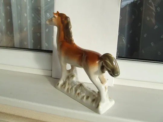 Фарфор кінь -лошадка роз. 22 х 25 см. 1970 гг. полонне УССР . Де купити