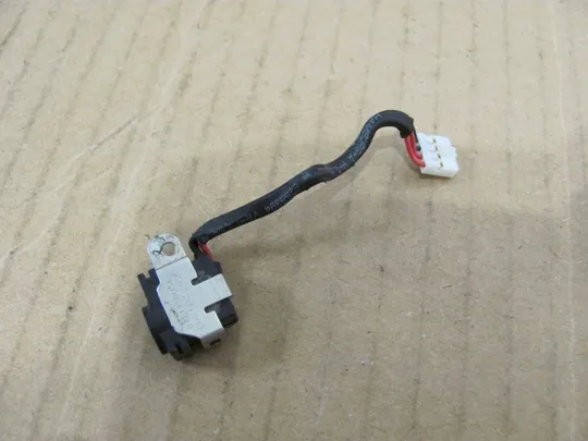 номер0326-36 роз&#039;єм живлення Роз&#039;єм зарядки Гніздо живлення Штекера живлення Зарядний порт Роз&#039;єм адаптера живлення power connector  для SAMSUNG NP600 NP600B5B4 NP400B оригінал Де купити