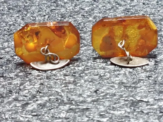 Купити Запонки янтарь с серебром советские со сколом 11г.