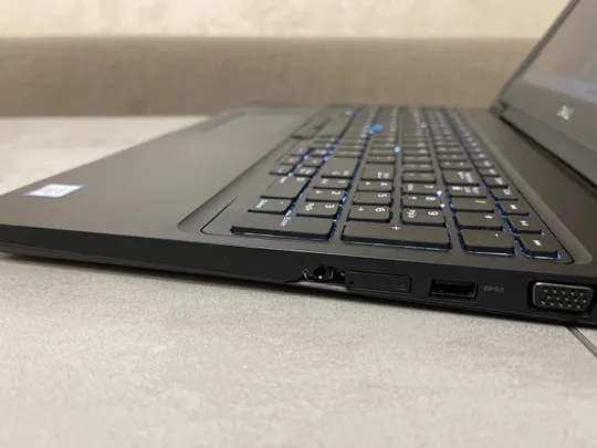 Ультрабук Dell Latitude 5590, 15,6&quot; FHD IPS, i5-8350U, 16GB DDR4, 256GB SSD Недорого