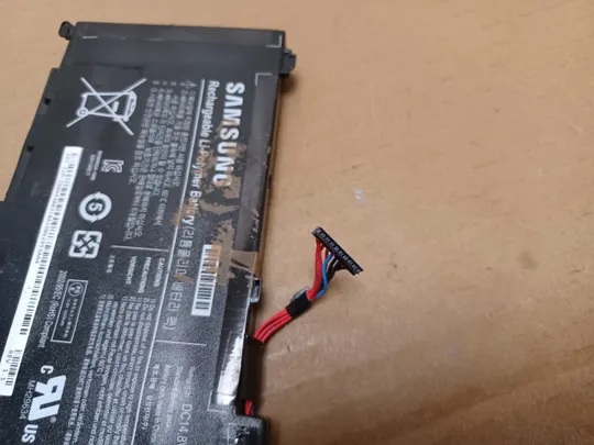 акб оригінал  AA-PBZN8NP 80Wh 5400mAh 14.8 V для Samsung 700Z  NP700 Акумуляторна батарея живлення battery Оригінальна батарея З аукціону