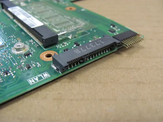 766-10 материнська плата РОБОЧА  31XKAMB0240 60NB0B00-MB2300 SR27G  i3-5005U для ASUS X540 R540 K540 F540  оригінал Де купити