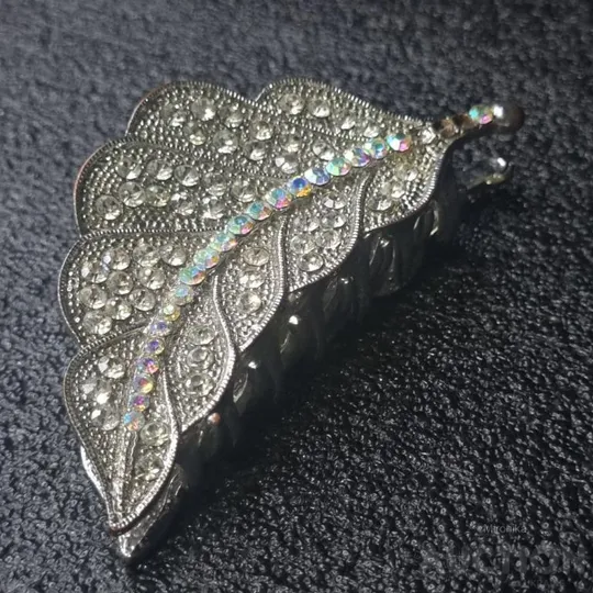 Купити Заколка для волосся у формі листочка