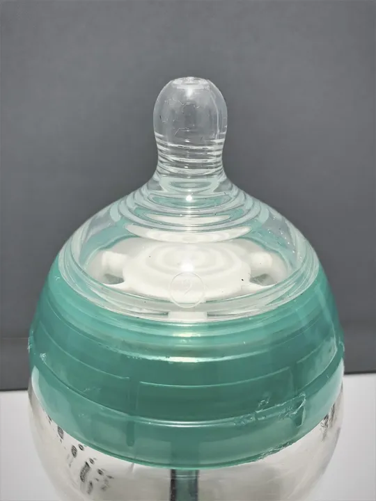 Пляшечка Tommee Tippee Anti-Colic (260 ml) Продаж