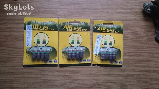 Колпачки на ниппель с индикатором давления в шинах 2.4 bar Де купити