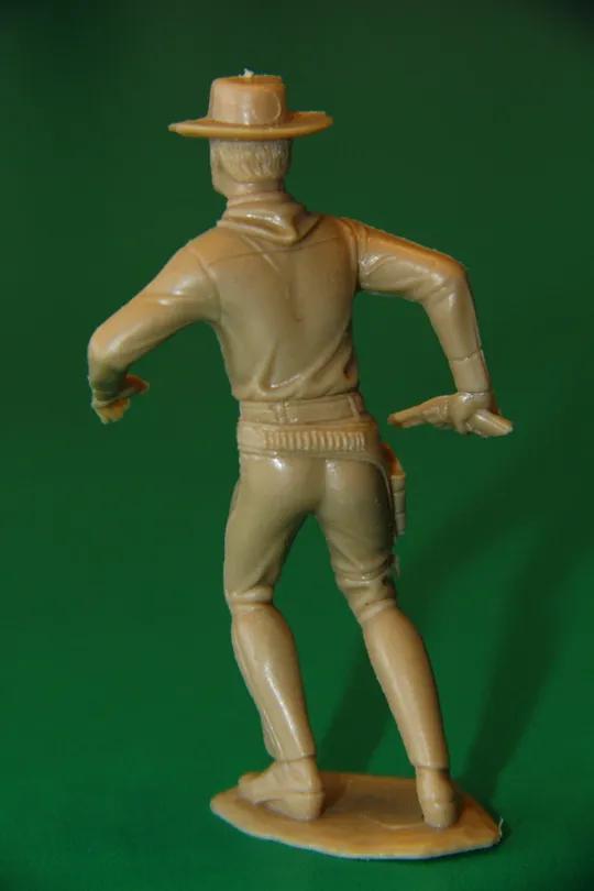 Купити БОРОДАТИЙ КОВБОЙ ЩО ЙДЕ З РЕВОЛЬВЕРОМ MARX-Rubinstain 75-80мм BARAVELLI люкс