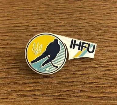 фото, Официальный значок Федерации хоккея Украины - судейский (1вид)