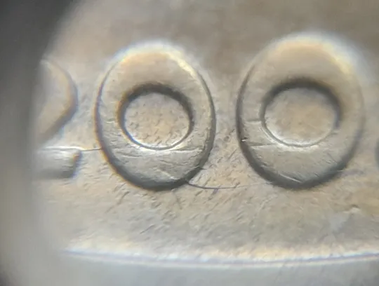 (8211) 1 гривня 2003 розколи у році карбування на аверсі (1 гривна 2003 брак) З аукціону