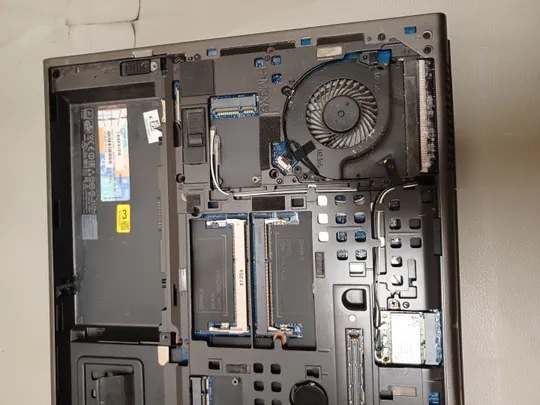 1037 DELL PRECISION M6800 core i7-4810MQ 4GB НІМЕЧЧИНА в Україні