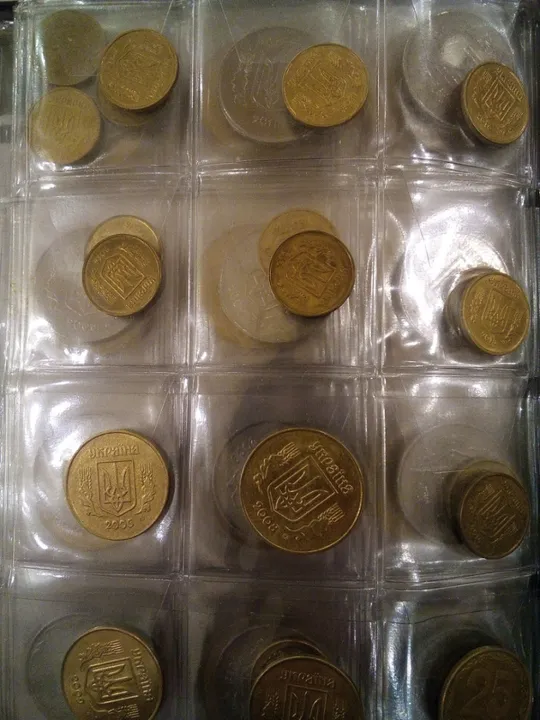 Альбом українських монет для нумізмата- початківця Інтернет-аукціон