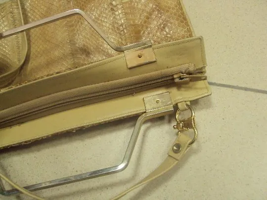 сумка женская через плечо кожаная европа №10893 Де купити