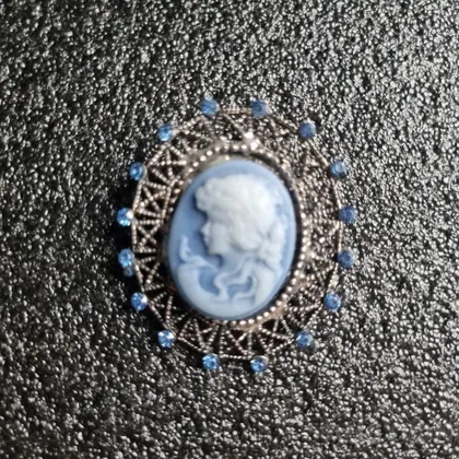 фото, Брошь камея у вінтажному стилі