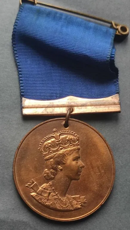 Отличная! 1953 год старинная медаль коронации Елизаветы Второй Великобритания kb925 Ціна