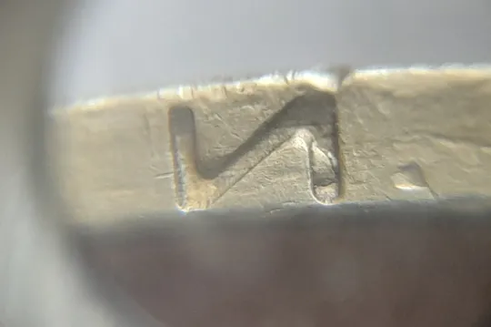 (7966) 1 гривня 2006 "крокодил" + "клякси" + чотири викрошки на гурті : "2", "О", "Р", "И" (1 гривна 2006 брак) Інтернет-аукціон