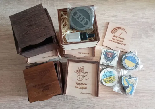 Купити Ароматизатор в машину в подарунковій дерев′яній ккоробці