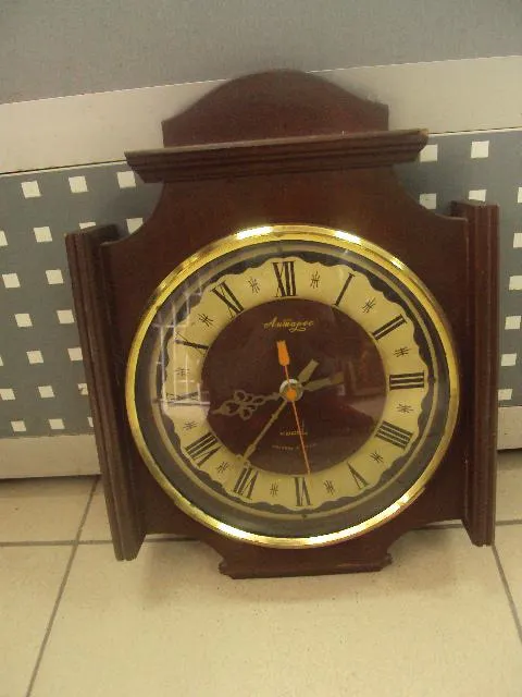 Часы настенные антарес кварц ссср №267 Ціна