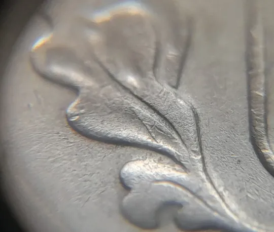 (6022) 25 копійок 1994 1БВм різновид розколів на лівому нижньому листі на аверсі (25 копеек 1994 1БВм брак) З аукціону