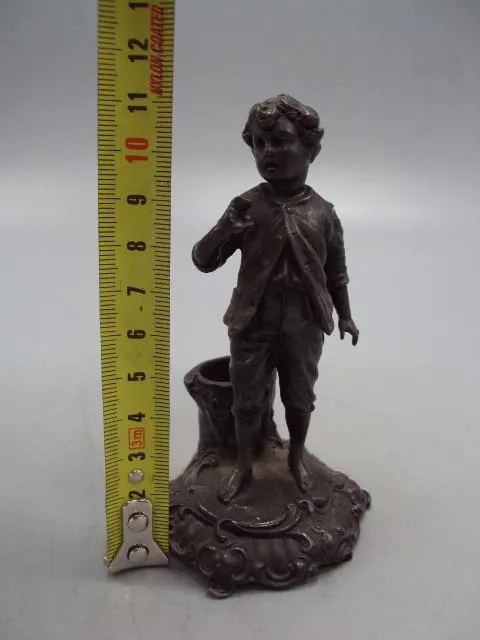 Купити Фигура шпиатр карандашница Европа мальчик высота 11 см №279