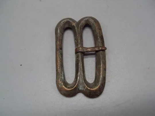 Пряжка бронза археология размер 6 х 3,3 см №14252 Ціна