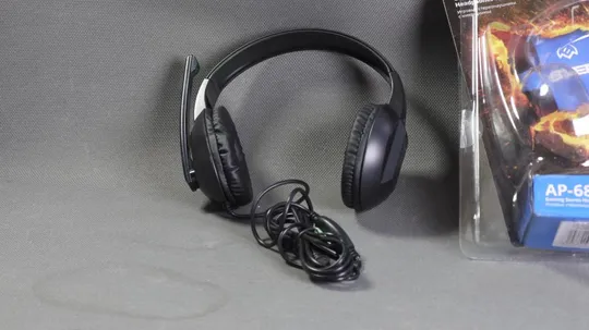 Стереонаушники игровые с микрофоном и регулятором громкости Sven AP-680MV Black/Blue Сингапур БУ Де купити