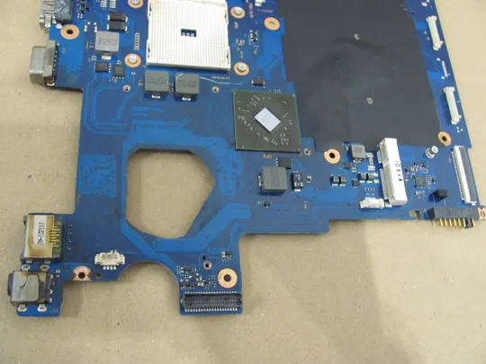 407-14 материнська плата BA41-01822A  для  Samsung NP305 NP305E7A  305E   оригінал Де купити