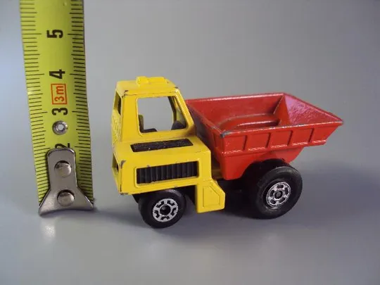 машинка Matchbox england Site Dumper 1976 Англия строительный думпер размер 6,5 х 3,8 см №9496 Інтернет-аукціон