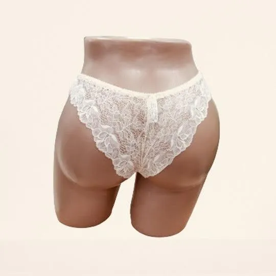 Купити Мереживні трусики Афина 002 із середньою лінією талії бежеві M